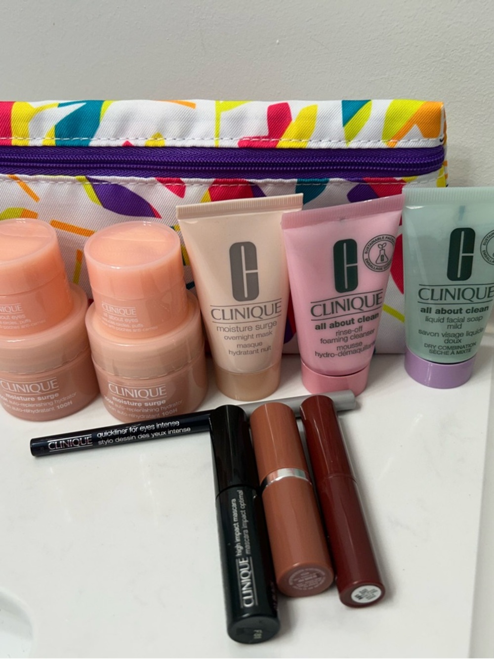 Clinique Lip & Skincare Mini Set in Pink, Peach & Mint